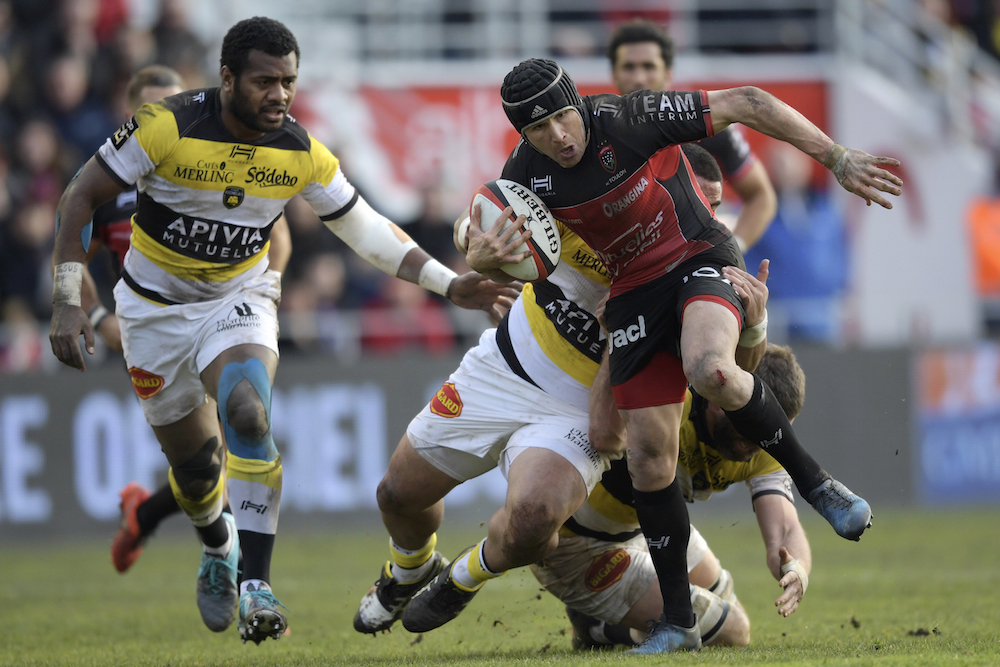 Toulon are awaiting on the extent of Giteau's injury. Photo: AFP.