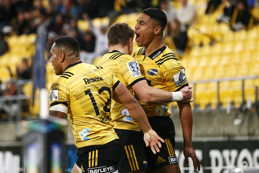 Hurricanes scrape into Super Rugby semis