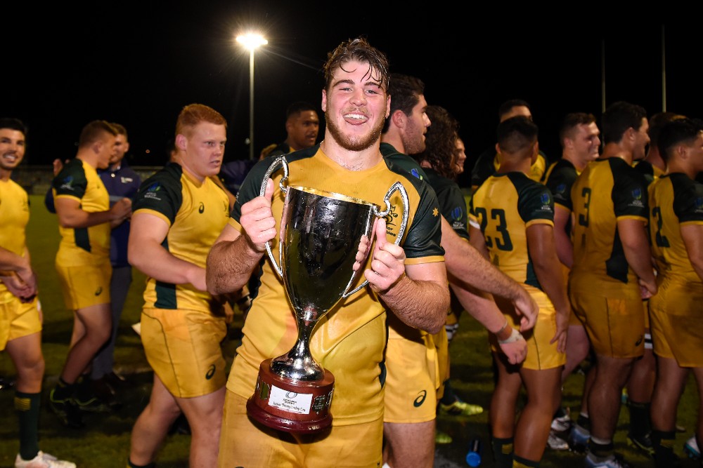 Junior Wallabies captain Fraser McReight with the Oceania U20 trophy. Photo: Getty Images 