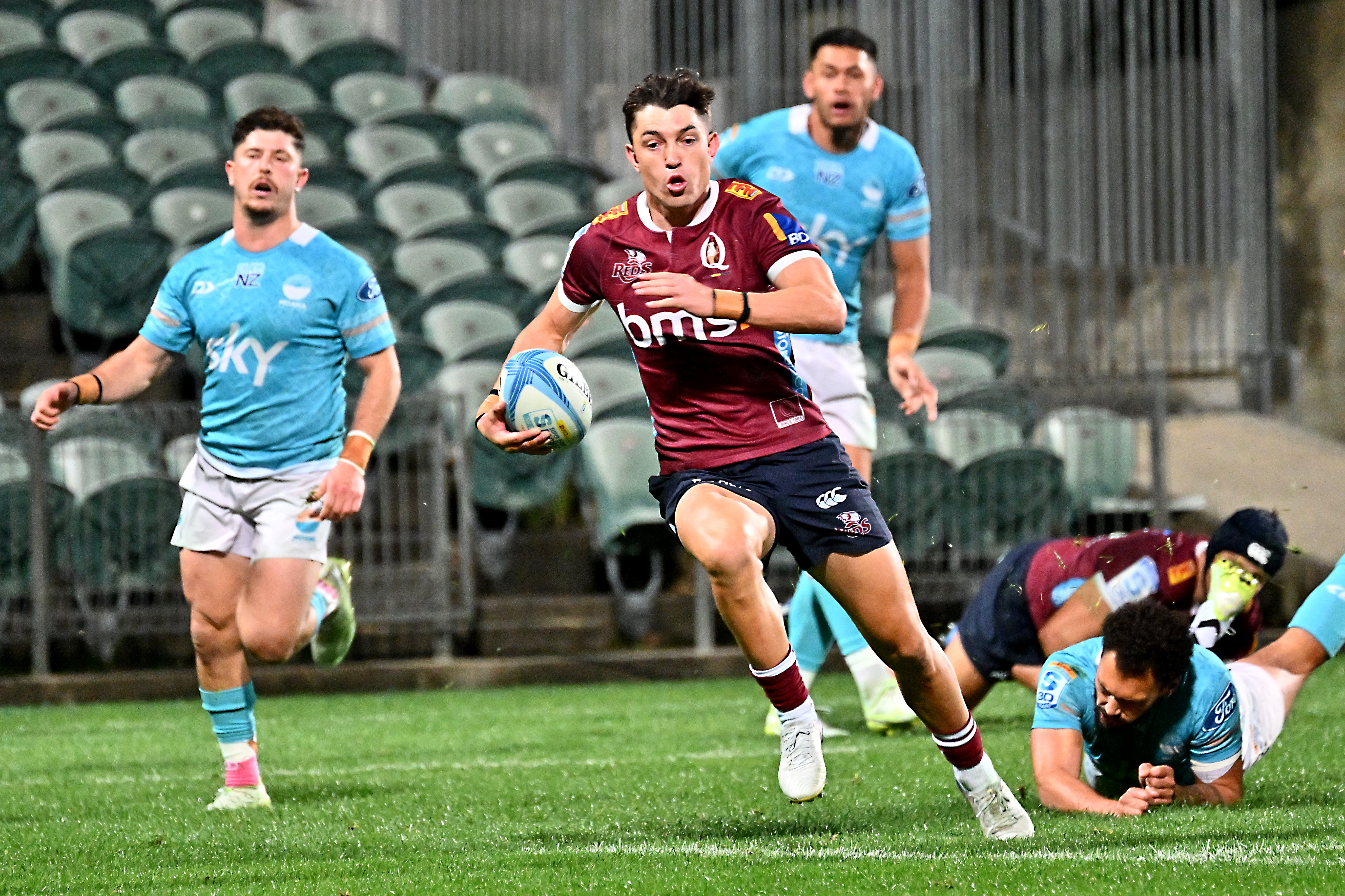 'Faster and stronger': Wilson, Wallabies backing returning fullback Campbell from Test wilderness