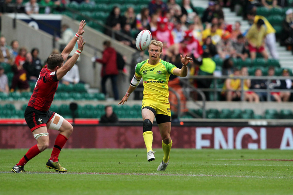 Tom Kingston chips through for Pama Fou to finish. Photo: World Rugby