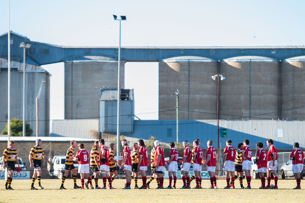 Trangie and Narromine shake hands before kick off on Saturday at Cale Oval, Narromine. Photo; RUGBY.com.au/Stuart Walmsley