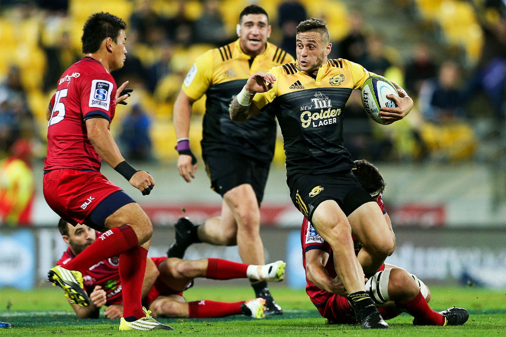 Hurricanes down spirited Reds